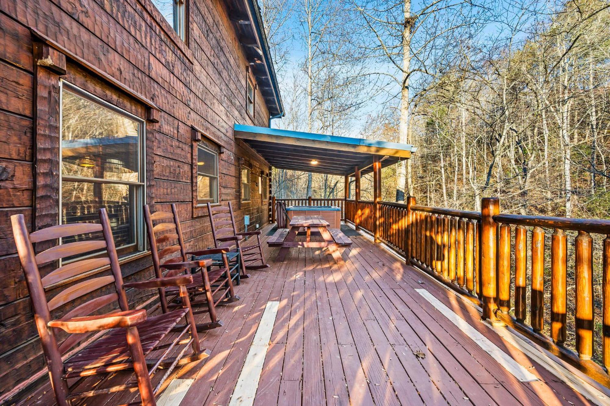 Mountain Laurel Holiday Home Gatlinburg Exterior photo