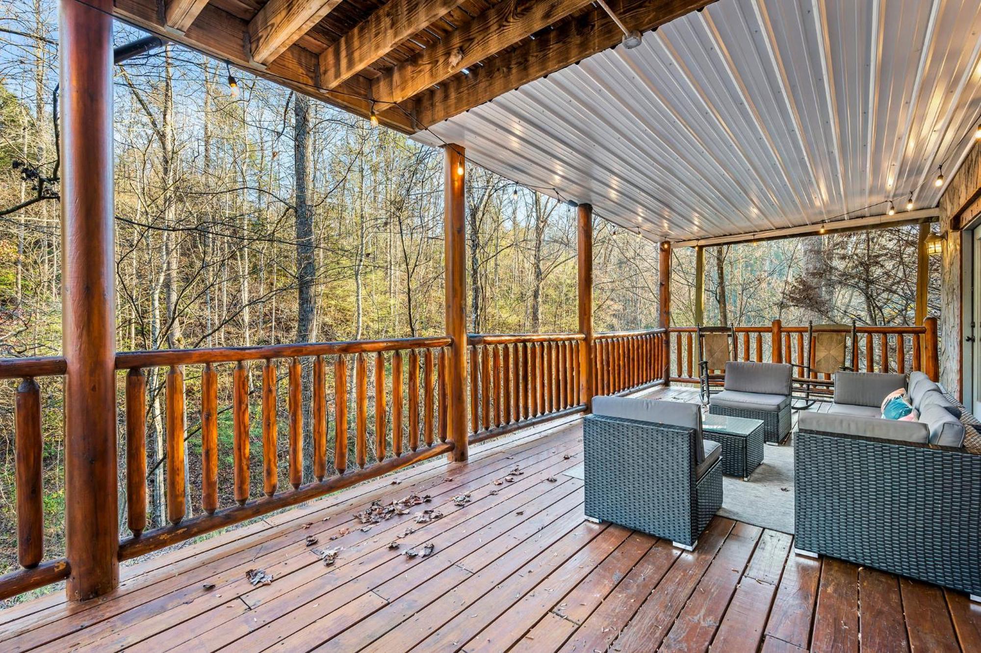 Mountain Laurel Holiday Home Gatlinburg Exterior photo