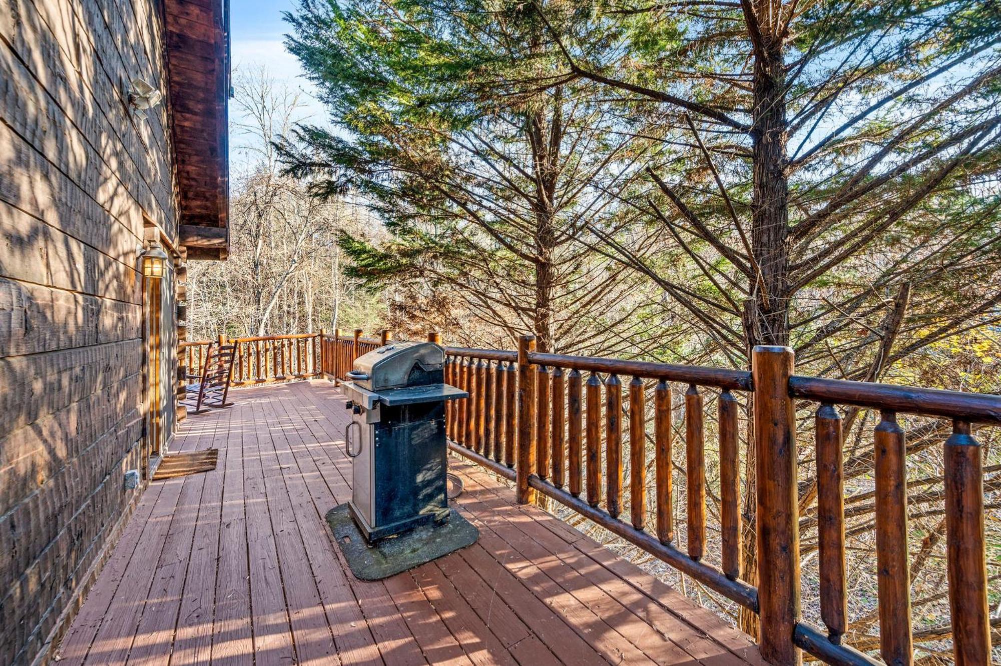Mountain Laurel Holiday Home Gatlinburg Exterior photo