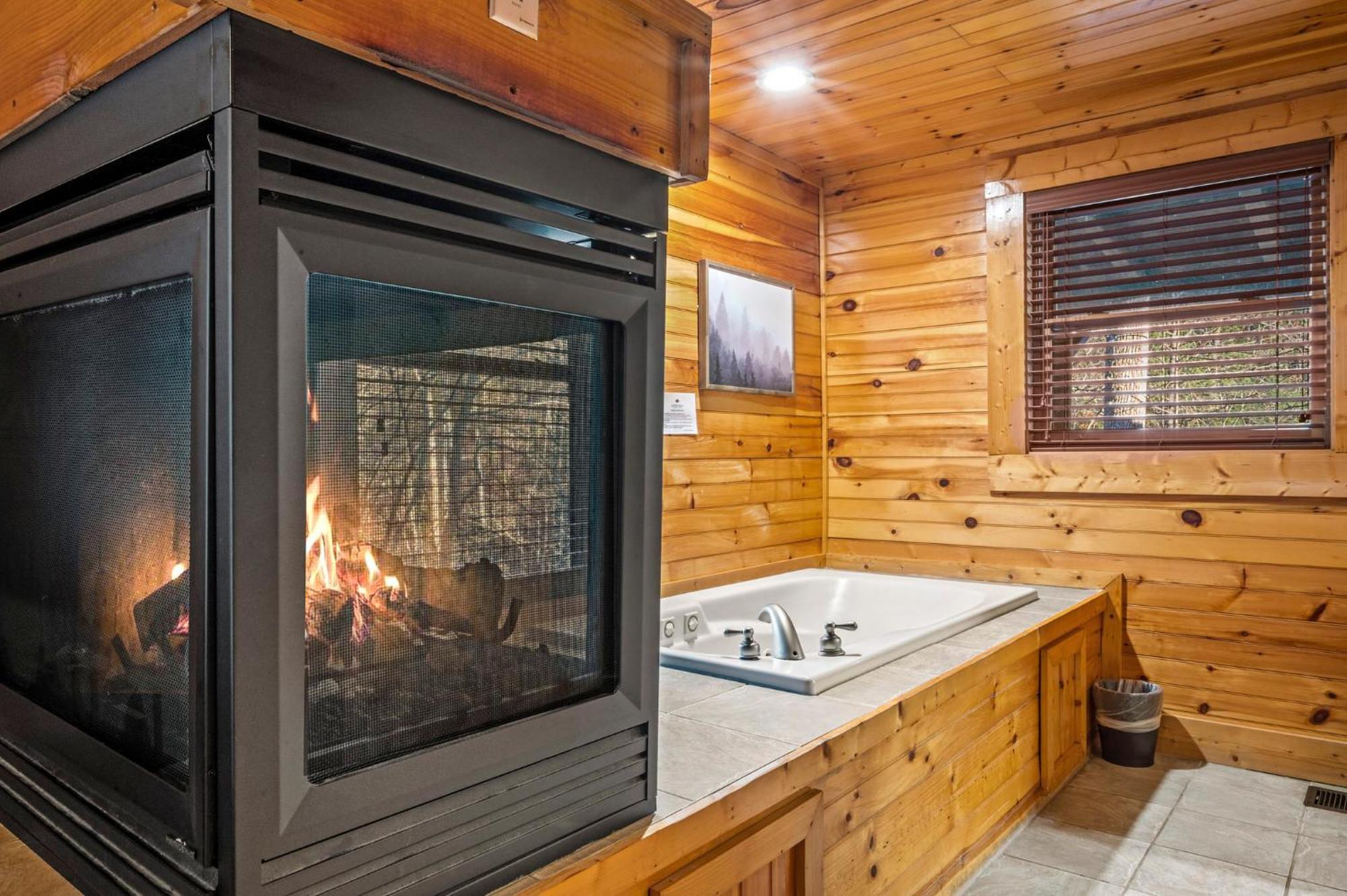 Mountain Laurel Holiday Home Gatlinburg Exterior photo